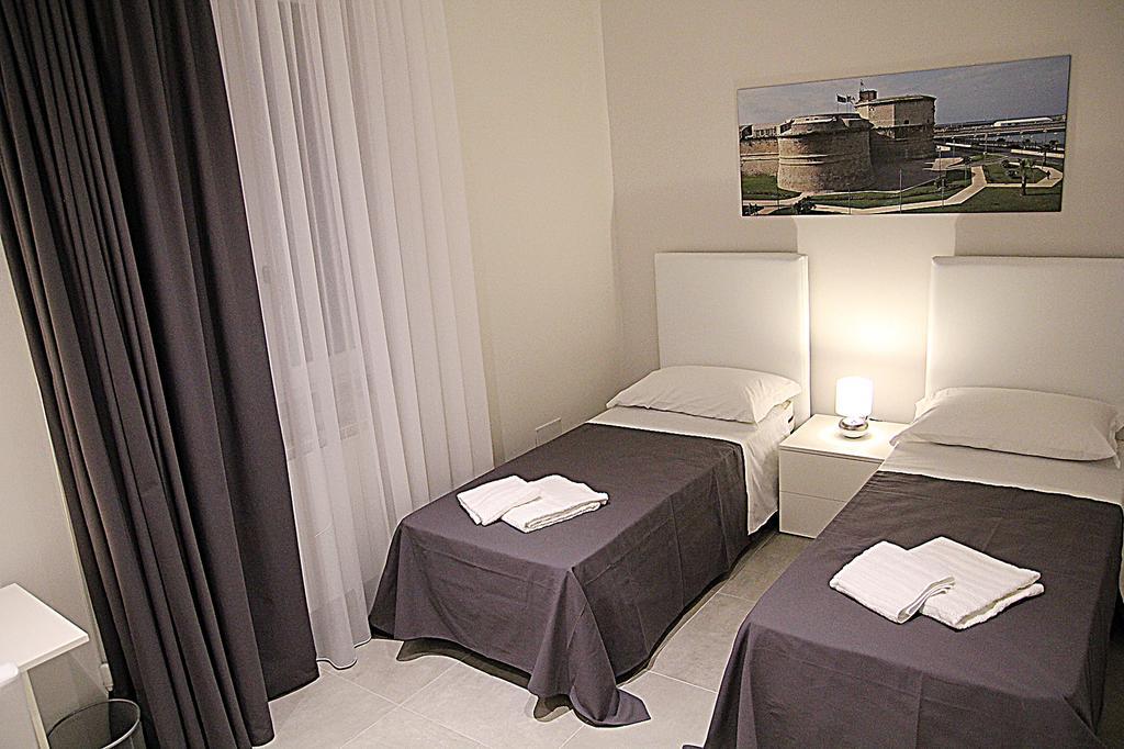 Quattro Stelle Al Porto Guest House Civitavecchia Extérieur photo