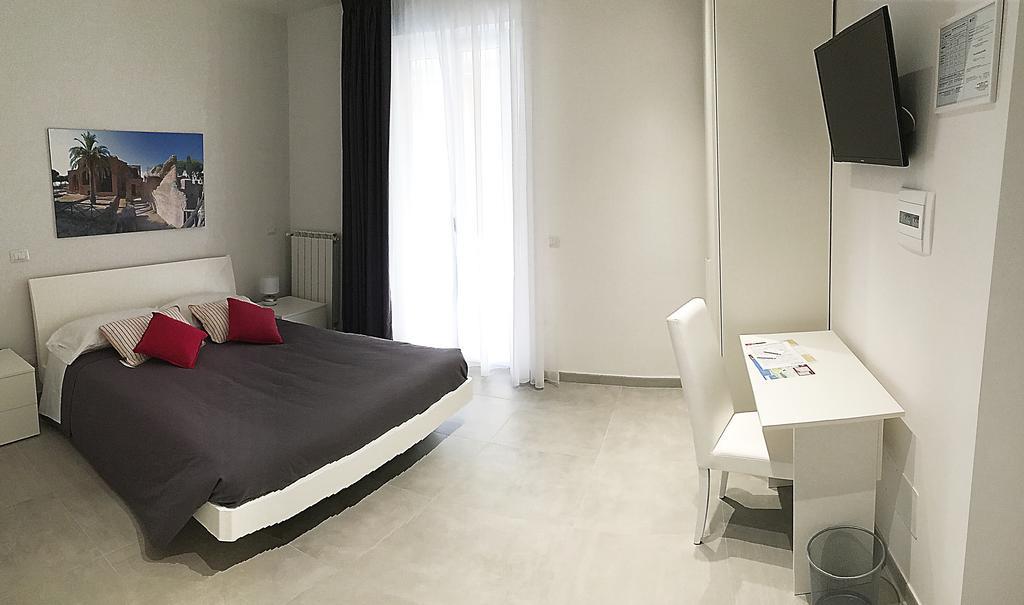 Quattro Stelle Al Porto Guest House Civitavecchia Extérieur photo
