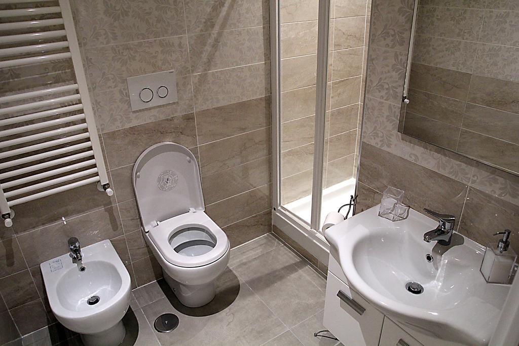Quattro Stelle Al Porto Guest House Civitavecchia Extérieur photo