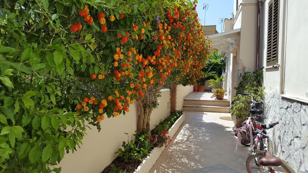 Quattro Stelle Al Porto Guest House Civitavecchia Extérieur photo